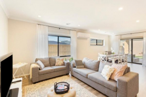 Modern Family-Friendly Getaway 4-Bdr 2 Bath